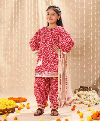 Red jaipuri floral printed kurta set 1
