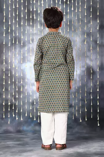 Grey pintucks neck panel kurta set