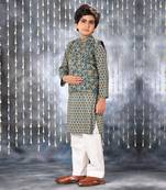 Grey pintucks neck panel kurta set with jacket