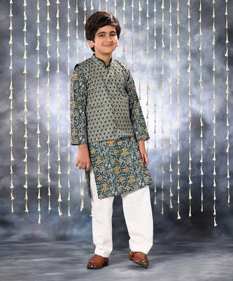 Grey jaipuri floral printed single colour collared kurta set with jacket 1