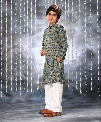 Grey jaipuri floral printed single colour collared kurta set with jacket 2