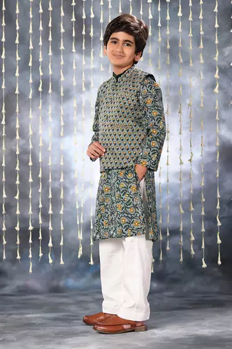 Grey jaipuri floral printed single colour collared kurta set with jacket
