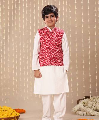 White kurta set with red jaipuri ikat printed jacket 3