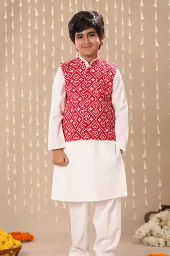 White kurta set with red jaipuri ikat printed jacket
