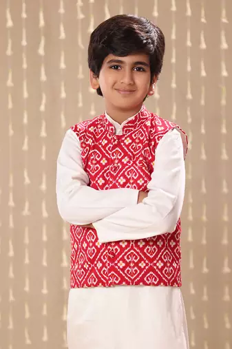 White kurta set with red jaipuri ikat printed jacket