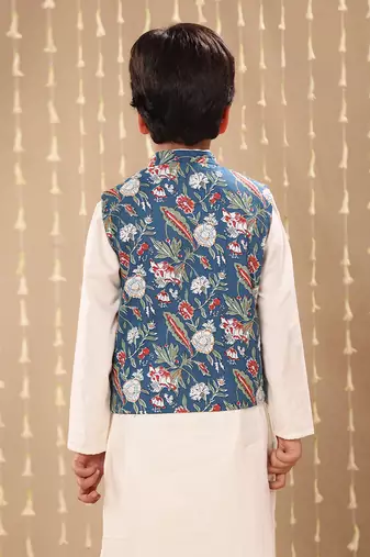 White kurta set with blue jaipuri buti printed jacket
