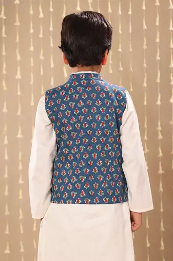 White kurta set with blue jaipuri floral printed jacket