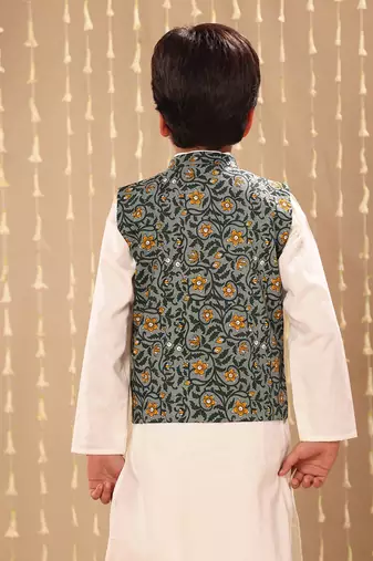 White kurta set with grey jaipuri floral printed jacket