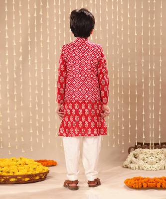 Red jaipuri floral printed kurta set with red ikat print jacket 4