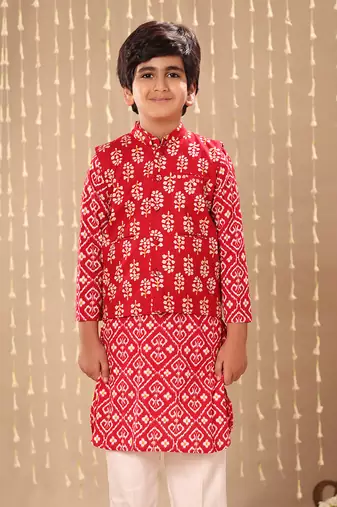 Red jaipuri ikat printed kurta set with red floral print jacket