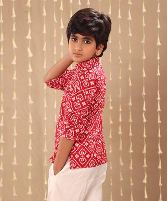 Red ikat printed short kurta 3