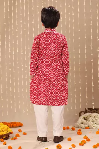 Red ikat printed short kurta set