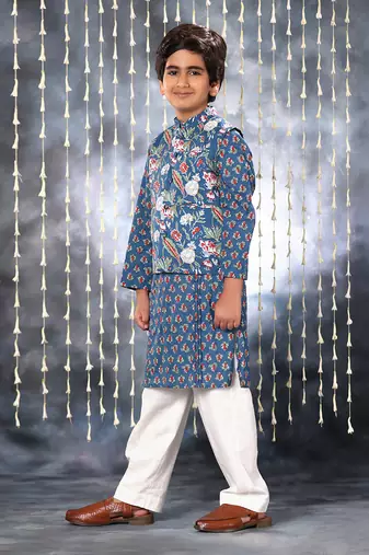 Blue jaipuri buti printed kurta set and blue floral jacket