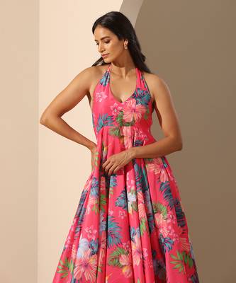 Pink muslin halter neck dress 4