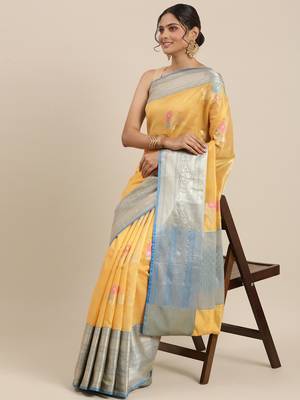 Gold woven tissue saree with blouse 4