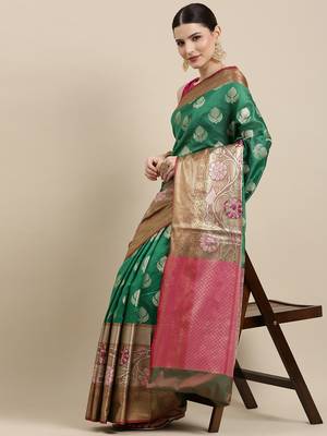 Green woven art silk saree with blouse 4
