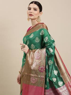 Green woven art silk saree with blouse 1