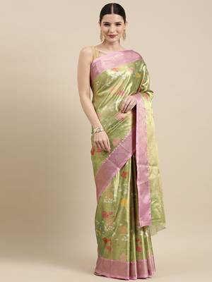 Gold woven tissue saree with blouse 4