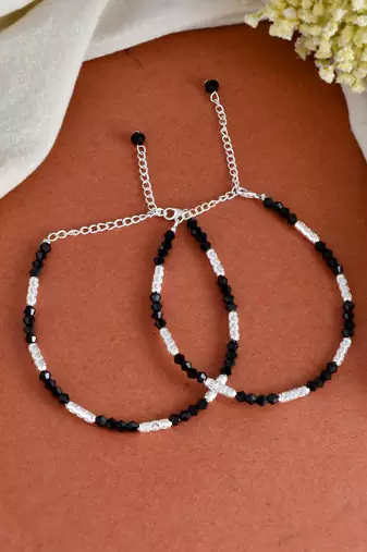 Silver plated black beads anklet