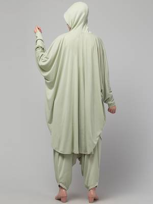 Nazneen Two piece set of Kaftan With Hood and Haram pant 2