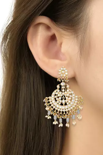 Traditional Big Kundan & Pearl Chandbali Earrings with Maang Tikka Set