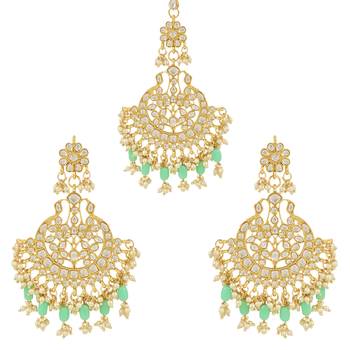 Traditional Big Kundan & Pearl Chandbali Earrings with Maang Tikka Set 1