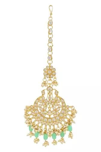 Traditional Big Kundan & Pearl Chandbali Earrings with Maang Tikka Set