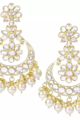 Traditional Handcrafted Kundan Adorned With Pearls Earrings With Maang Tikka Set
