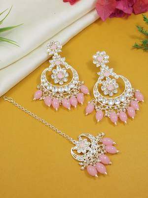 Traditional Handcrafted Kundan Adorned With Pearls Earrings With Maang Tikka Set 1