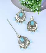 Traditional Pearl Hanging Kundan Stone Studed Chandbali Earring With Maang Tikka