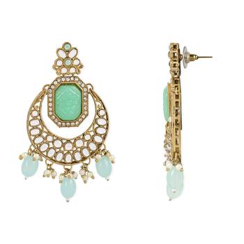 Traditional Pearl Hanging Kundan Stone Studed Chandbali Earring With Maang Tikka 3