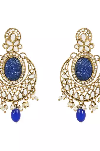 Traditional Pearl Hanging Kundan Stone Studed Chandbali Earring With Maang Tikka
