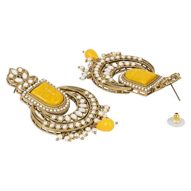 I Jewels Traditional Pearl Hanging Kundan Stone Studed Chandbali Earring With Maang Tikka