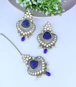 Traditional Pearl Hanging Kundan Stone Studed Chandbali Earring With Maang Tikka