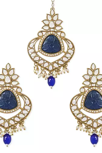 Traditional Pearl Hanging Kundan Stone Studed Chandbali Earring With Maang Tikka