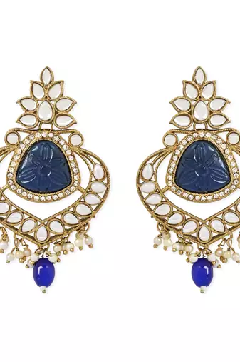 Traditional Pearl Hanging Kundan Stone Studed Chandbali Earring With Maang Tikka