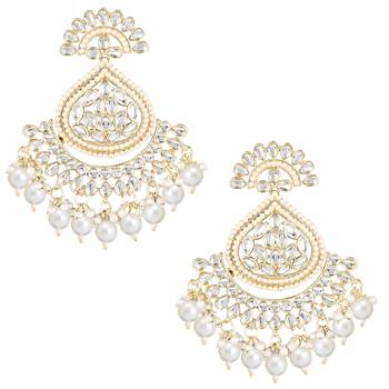 Traditional Kundan & Pearl Chandbali Earrings With Maang Tikka Set 2
