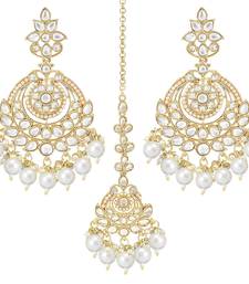 Traditional Kundan & Pearl Chandbali Earrings With Maang Tikka Set