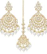 Traditional Kundan & Pearl Chandbali Earrings With Maang Tikka Set