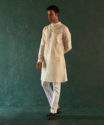 Ivory chevron pattern bundi & kurta set 1