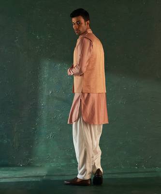 Rose pink stripe pattern bundi & kurta set 2