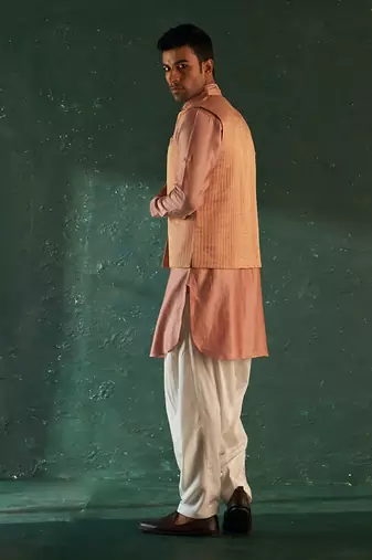 Rose pink stripe pattern bundi & kurta set