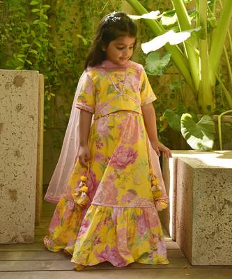 Yellow floral print lehenga set. 3
