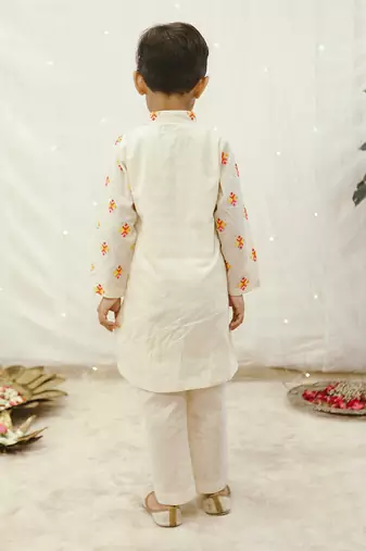 Off-white phulkari kurta set