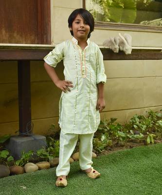 Green printed kurta set 1