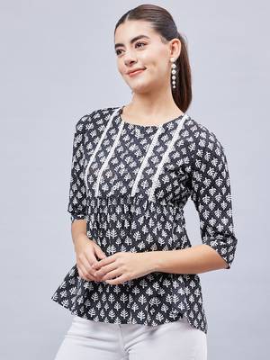 Winred women black and white printed yoke lace top 3