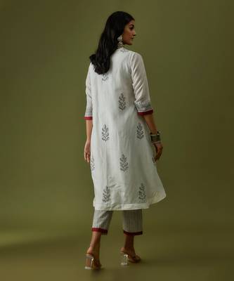 Ivory block printed kurta set 2