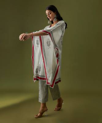 Ivory contemporary block printed kaftan set 4