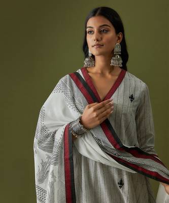 All over hand embroidered kurta pant set 5