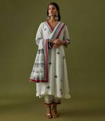 Ivory block printed and embroidered leaf motif kurta set